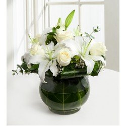 Beyaz Mutluluk Güller ve Lilyumlar